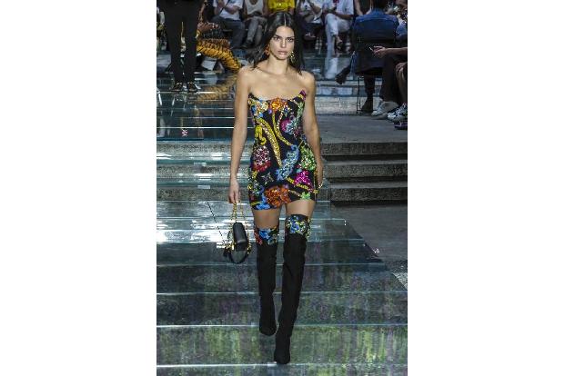 …Kendall Jenner, die Tochter von Kris und Bruce alias Caitlyn Jenner. Die Schwester der Kardashians durfte bereits für 'Vict...