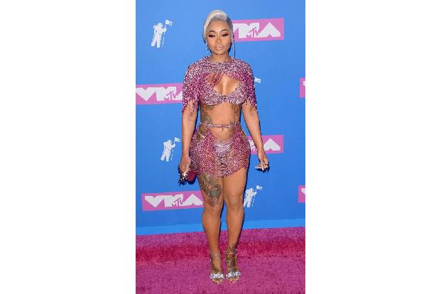 …Blac Chyna wollte offenbar zur nackten Crème de la Crème der internationalen Prominenz gehören und ließ sich im Jahr 2016 k...