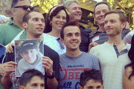 Frankie Muniz postete 2012 - sechs Jahre nach der letzten Folge - dieses Bild von der (beinahe) gesamten Familie aus 