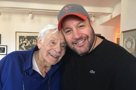 Mit seiner Serien-Ehefrau aus 