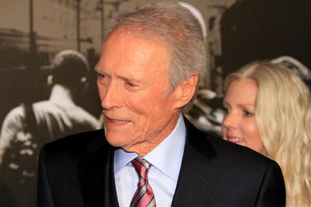 Auf stolze fünf Oscars bringt es Western-Legende Clint Eastwood (87). Für einen Stern in Los Angeles hat es bislang dennoch ...