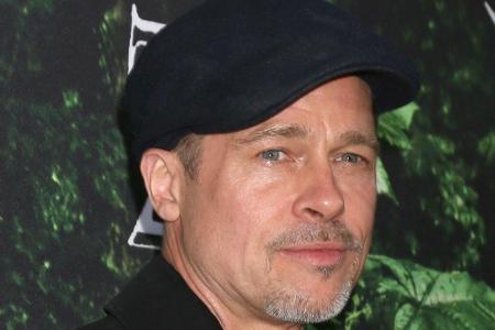 Ähnlich sieht es bei Jolies Noch-Ehemann und Hollywood-Ikone Brad Pitt (54) aus. Viel Erfolg vor und hinter der Kamera, welt...