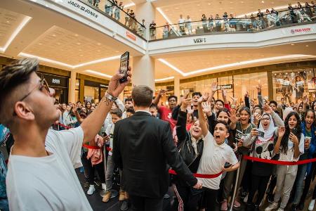 Vom Fan-Andrang war offenbar auch Seko von der SKK-Crew beeindruckt