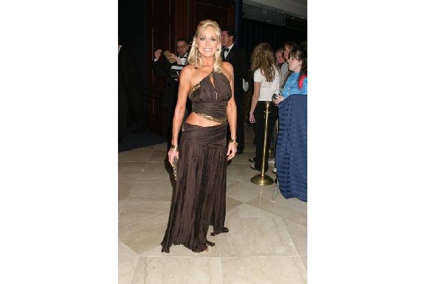 ...erste Ehe mit Catherine Hickland blieb hingegen kinderlos. Von 1984 bis 1989 war er mit der Schauspielerin ('Sweet Justic...