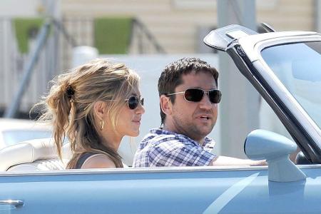 Auch ein Techtelmechtel mit Gerard Butler (48) wurde nie bestätigt. Dennoch machten zahlreiche Gerüchte vom Set der Komödie ...