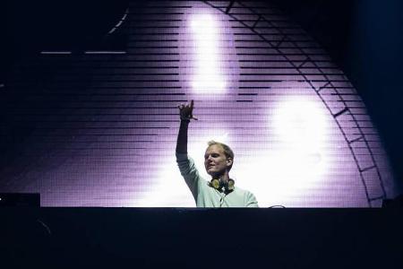 ...'Levels', 'Wake Me Up', 'Hey Brother' und 'For a Better Day' getanzt. Avicii konnte die Massen begeistern - allein seine ...