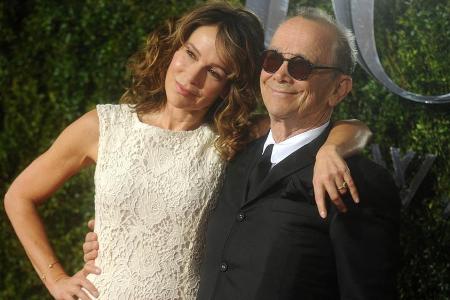 Joel Grey zusammen mit seiner Tochter Jennifer Grey bei den Tony Awards im Juni 2015