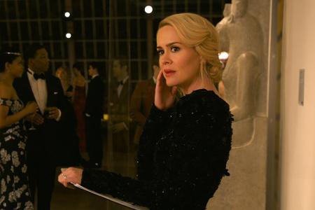 Hehler-Expertin Tammy (Sarah Paulson) sorgt wiederum für den reibungslosen Ablauf - und weiß, wie man die Klunker am besten ...