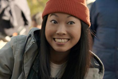 Zudem werden die Fingerfertigkeiten von Trickbetrügerin Constance (Awkwafina) benötigt.