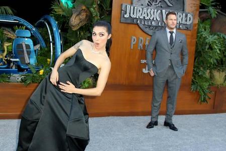 ...Daniella Pineda, die als Paleo-Medizinierin Zia Rodriguez in 'Jurassic World' dabei ist, hatte davor allerdings so gar ke...