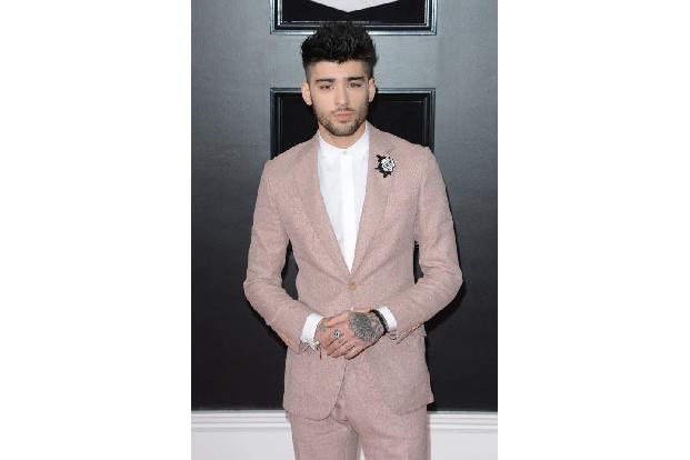 ...Zayn Malik im April dieses Jahres das Gleiche versuchte: Um seine Single 'Let Me' zu promoten, wagte er den digitalen Kah...