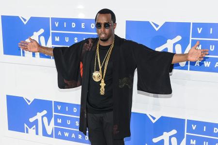 1. Platz: Rapper P. Diddy muss keine Musik machen, um die Taschen voll zu bekommen. Dank eigener Kleidermarke Sean John und ...