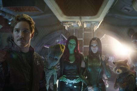Der Donnergott bekommt es mit Peter Quill alias Star-Lord (Chris Pratt, v.l.), Groot, Gamora (Zoe Saldana), Mantis (Pom Klem...