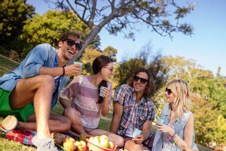Oder ein hinreißendes Picknick in einem schönen Park? Hier sind der Fantasie von der Location bis zum mitgebrachten Essen ke...