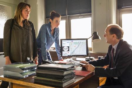 Ein tolles Team: Henni Sieland (Alwara Höfels), Karin Gorniak (Karin Hanczewski) und Kommissariatsleiter Peter Michael Schna...