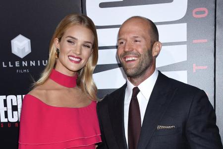 Jason Statham (50) hat seit diesem Jahr seinen eigenen kleinen Action-Star! Der Schauspieler und das Model Rosie Huntington-...