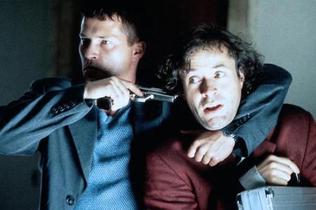 Platz 2: Die Krebspatienten Rudi (Jan Josef Liefers) und Martin (Schweiger) warten in der 