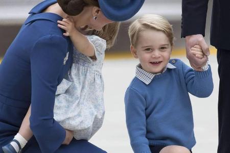 Ihr älterer Bruder Prinz George kämpfte derweil mit seinen Socken
