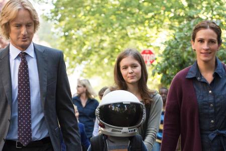 V.l.n.r.: Nate (Owen Wilson), Auggie (Jacob Tremblay), Via (Izabela Vidovic) und Isabel (Julia Roberts)