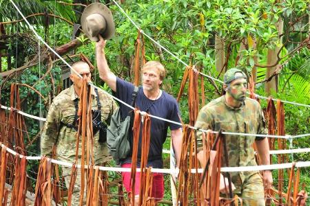 Ansgar Brinkmann beim Auszug aus dem Dschungelcamp