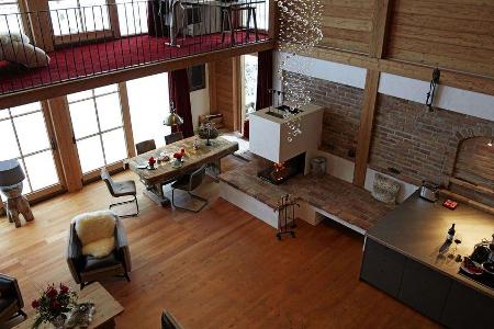 Blick von der Galerie in die Premium Lodge