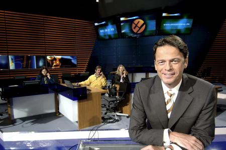 Seit 2002 führt der frühere Profi-Sportler Rudi Cerne (59) als oberster TV-Verbrechensbekämpfer durch die Sendung.