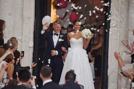 ...sieht sogar die Traumhochzeit von Fußball-Star Bastian Schweinsteiger und seiner Ana vergangenes Jahr in Venedig alt aus....