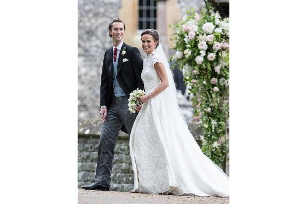 ...hatte aber noch mehr zu bieten: Alleine das Hochzeitskleid des Designers Giles Deacon von Pippa Middleton soll 47.000 Eur...