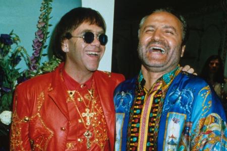 Stilikonen unter sich: Elton John und der 1997 ermordete Mode-Designer Gianni Versace.