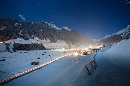 Auch nachts ein Rodelparadies: Neustift