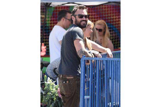 ...gab aber auch Brian offiziell bekannt: Ja, es ist mein Kind, wie er vor ein paar Tagen dem 