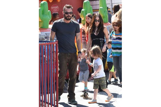 ...auf dem Weg ist. Also liebe Megan: Überleg es dir doch noch mal mit der Scheidung! Ihr seid doch so ein tolles Gespann!