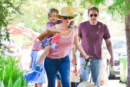 Jennifer Garner und Ben Affleck sind zwar seit einiger Zeit getrennt, doch verstehen sich die beiden Hollywoodstars blendend...