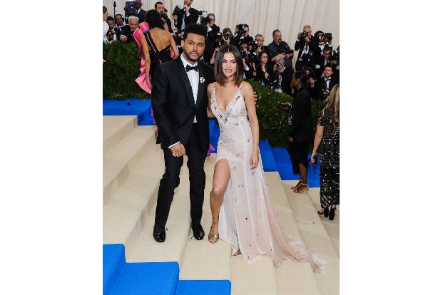 Nach nicht mal einem Jahr Beziehung haben sich The Weeknd und Selena Gomez getrennt. Offenbar hatten die zwei Turteltauben z...