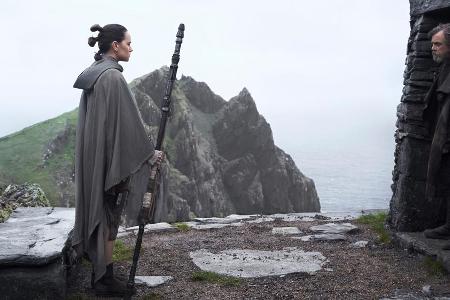 Werden Rey (Daisy Ridley) und Luke Skywalker (Mark Hamill) gemeinsame Sache machen?