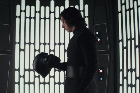 Hadert Kylo Ren (Adam Driver) mit seiner Entscheidung?
