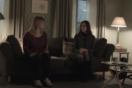 Jördis Triebel (l.) und Maja Schöne in 