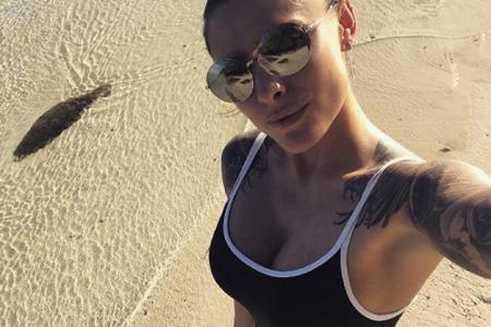 Wo genau Sophia Thomalla (27) im Urlaub ist, verrät sie auf Instagram nicht. Eins ist gewiss: Sie wollte auch dem Winterwett...