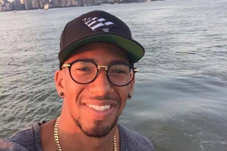 Den Fußballspieler Jérôme Boateng würden die Leute gut finden, als Nachbarn wollen sie ihn aber nicht haben. Zu dieser Aussa...