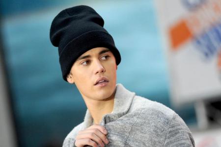 Auch Justin Bieber ist jahrein, jahraus für ein Skandälchen gut. Dieses Mal ging er einem Fan ans Leder und verpasste ihm ei...