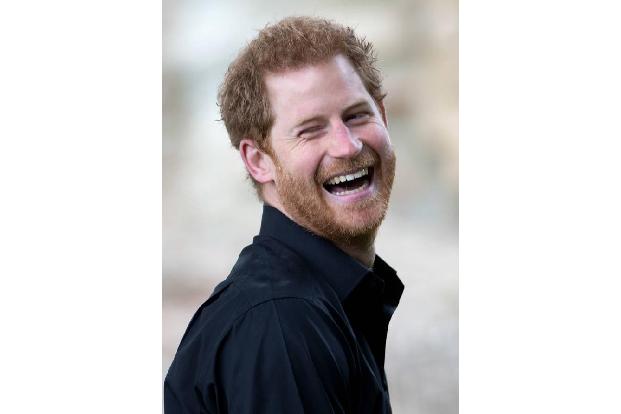 Prinz Harry hat aktuell gut lachen. Seine weiblichen Fans wohl eher nicht. Schon seit geraumer Zeit ist er nämlich liiert un...