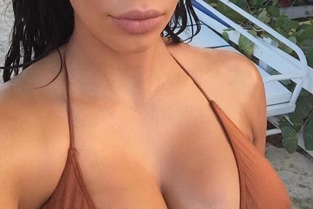 Die Frontansicht von Kim Kardashian