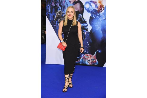 ...kann auch Regina Halmich ein Lied singen - wobei ihre Karriere wirklich im Boxring startete. Heute ist sie quasi Dauergas...