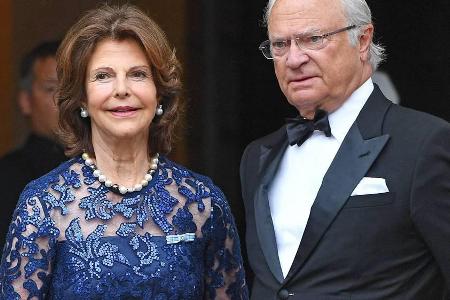 Königin Silvia von Schweden wählte dunkles Blau