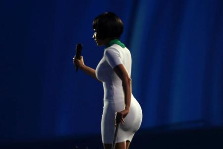 Wurde da nachgeholfen? Nicki Minaj auf den MTV Europe Music Awards 2014