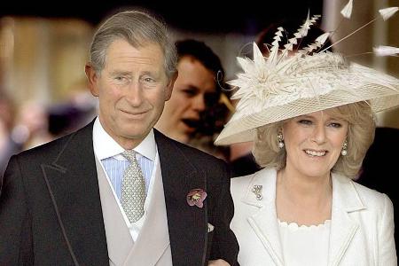 Charles und Camilla bei ihrer Hochzeit am 9. April 2005