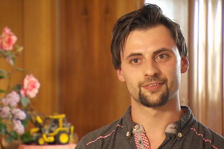 Wem der Jungbauer Daniel gefällt, der muss ein Tierfreund sein - denn der 27-Jährige kümmert sich liebevoll um seine vier Po...