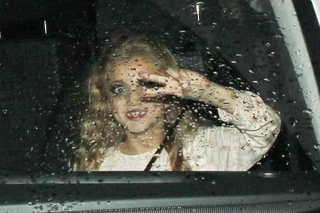 ...Princess Tiaamii Freude an ihrem Look zu haben. Bleibt nur zu hoffen, dass sich die Kleine in ein paar Jahren nicht in Gr...