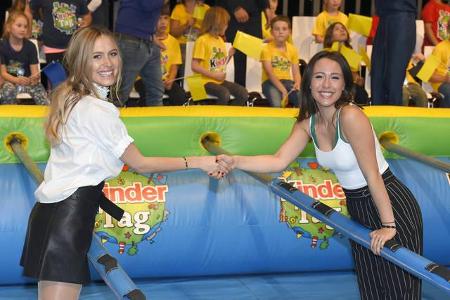 ...Aurora Ramazzotti und Alena Gerber auch selbst nicht schlecht unterhalten wurden. Ja, auch die Neu-Mama kam zum kinderTag...