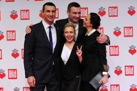 ...kann sich Wladimir Klitschko nun auf anderes konzentrieren - wie etwa darauf, mehr Zeit mit seiner Familie zu verbringen....